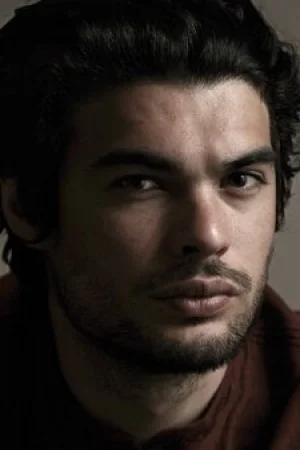 Оливер Лакс