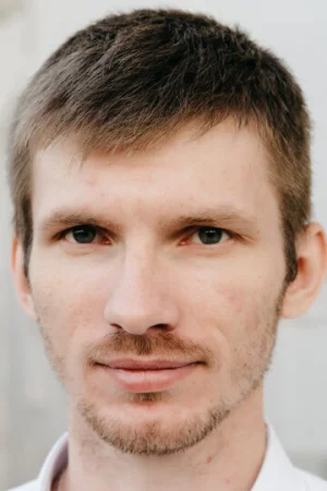 Лев Колесник